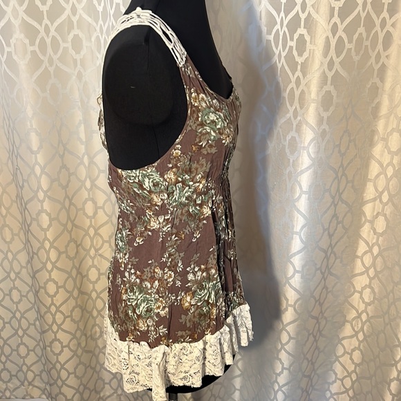 Women’s sleeveless top with lace. Brown with floral pattern size M - Picture 7 of 9